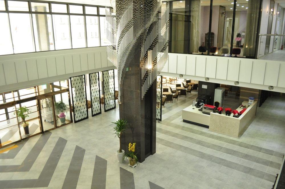 Hyunjin Tourist Hotel Donghae Exterior photo